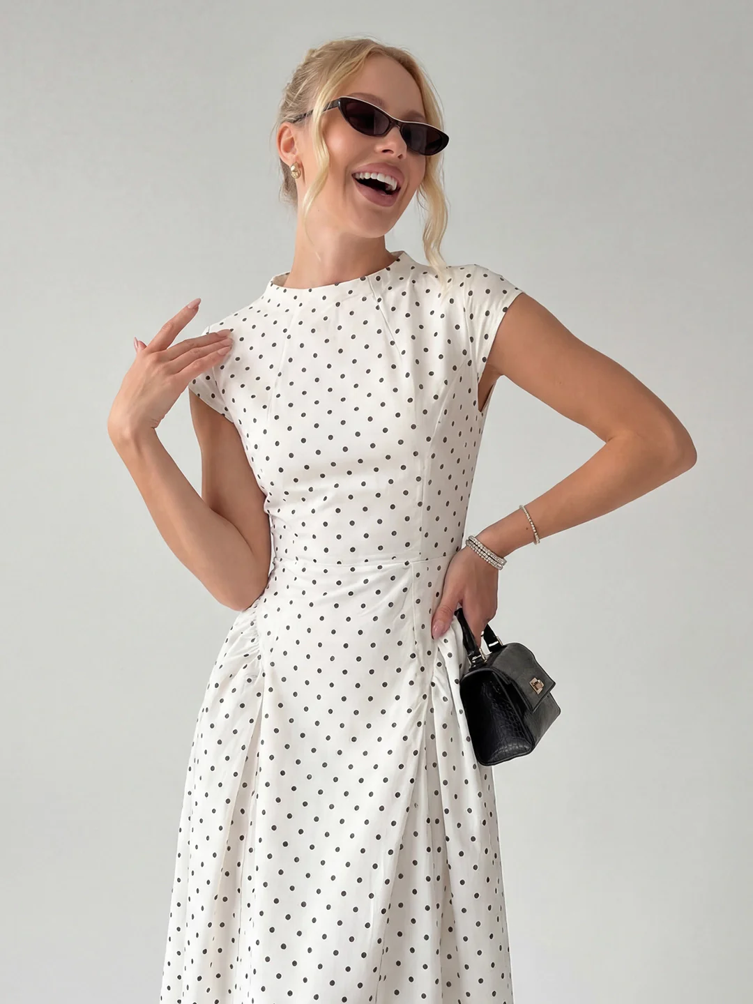👗 Retro Polka Dot Ruffled Midi Dress