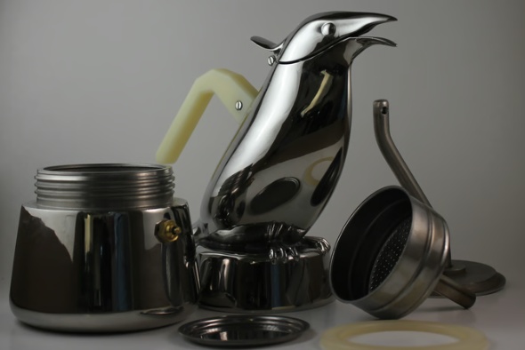 🖤 Crow Shaped Moka Pot