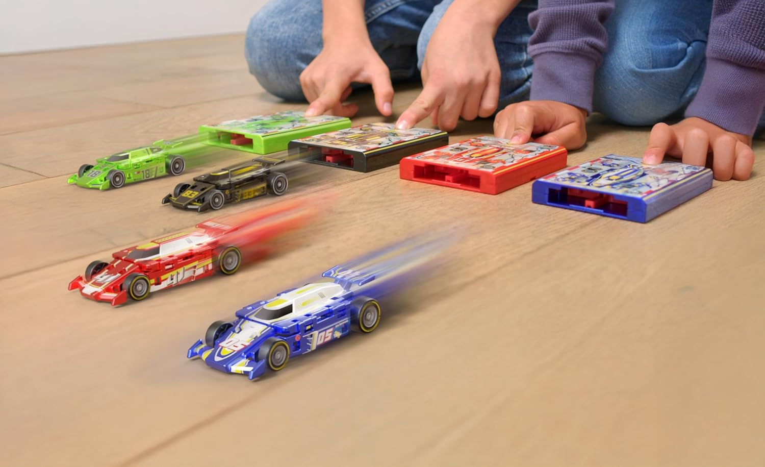 🏎️ Original Speed Card Racer | Pocket Launcher Racing Car with Real Rubber Tires（4PCS）