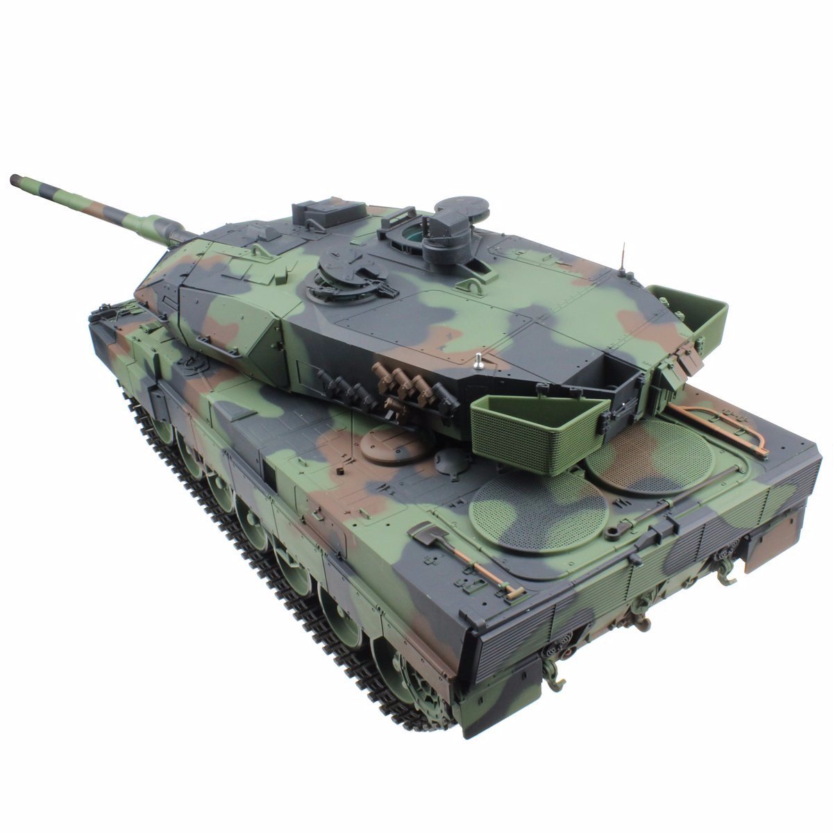🪖 2.4GHz RC Tank  - Airsoft Tank with Smoke & Sound Effects