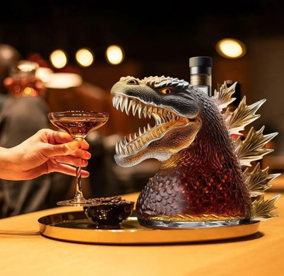 🦖 Dinosaur Monster Art Statue Whiskey Decanter | Unique Father's Day Gift