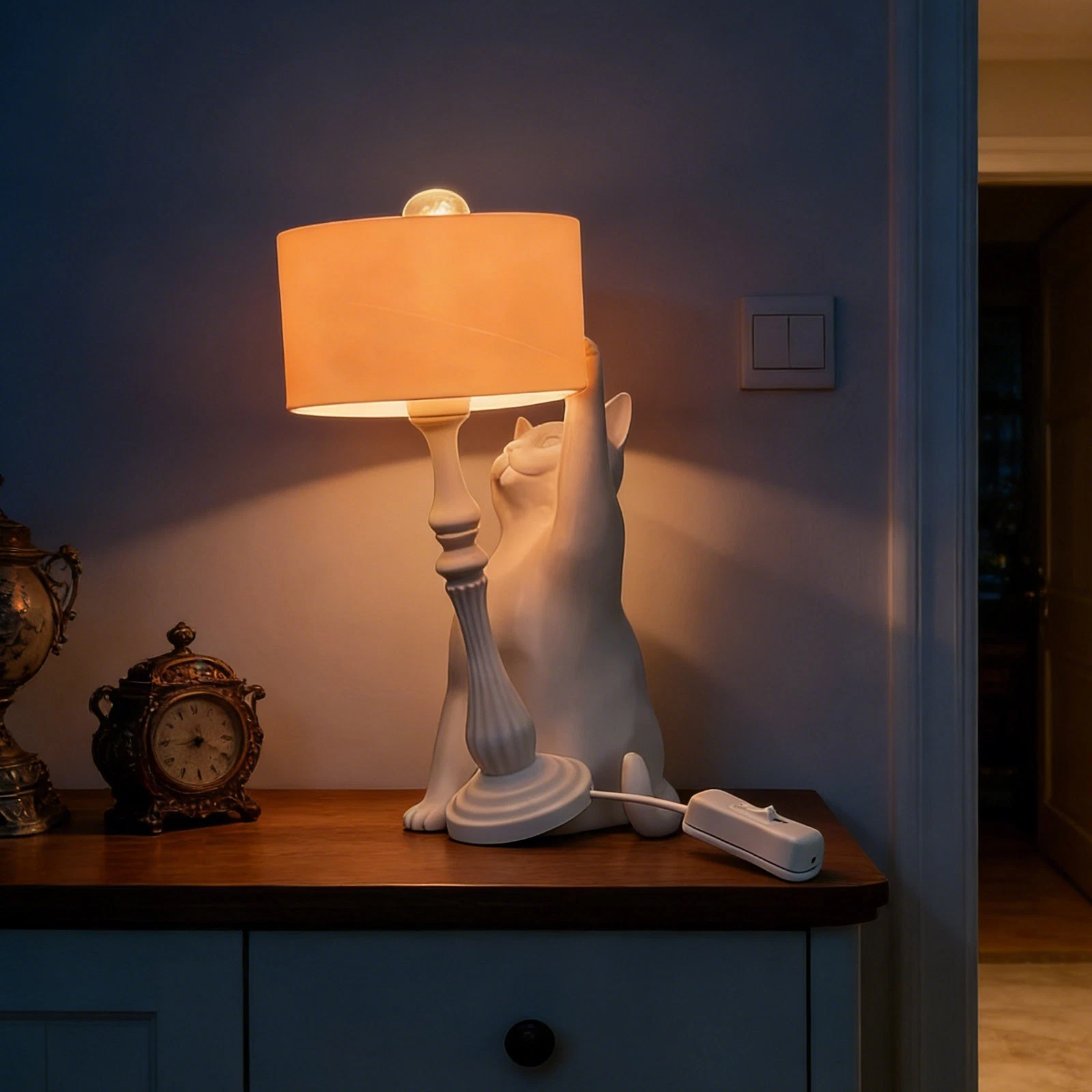 😺 3D Art Naughty Cat Gravity Lamp | Creative Slant Cat Desk Lamp, Perfect Couple Gift