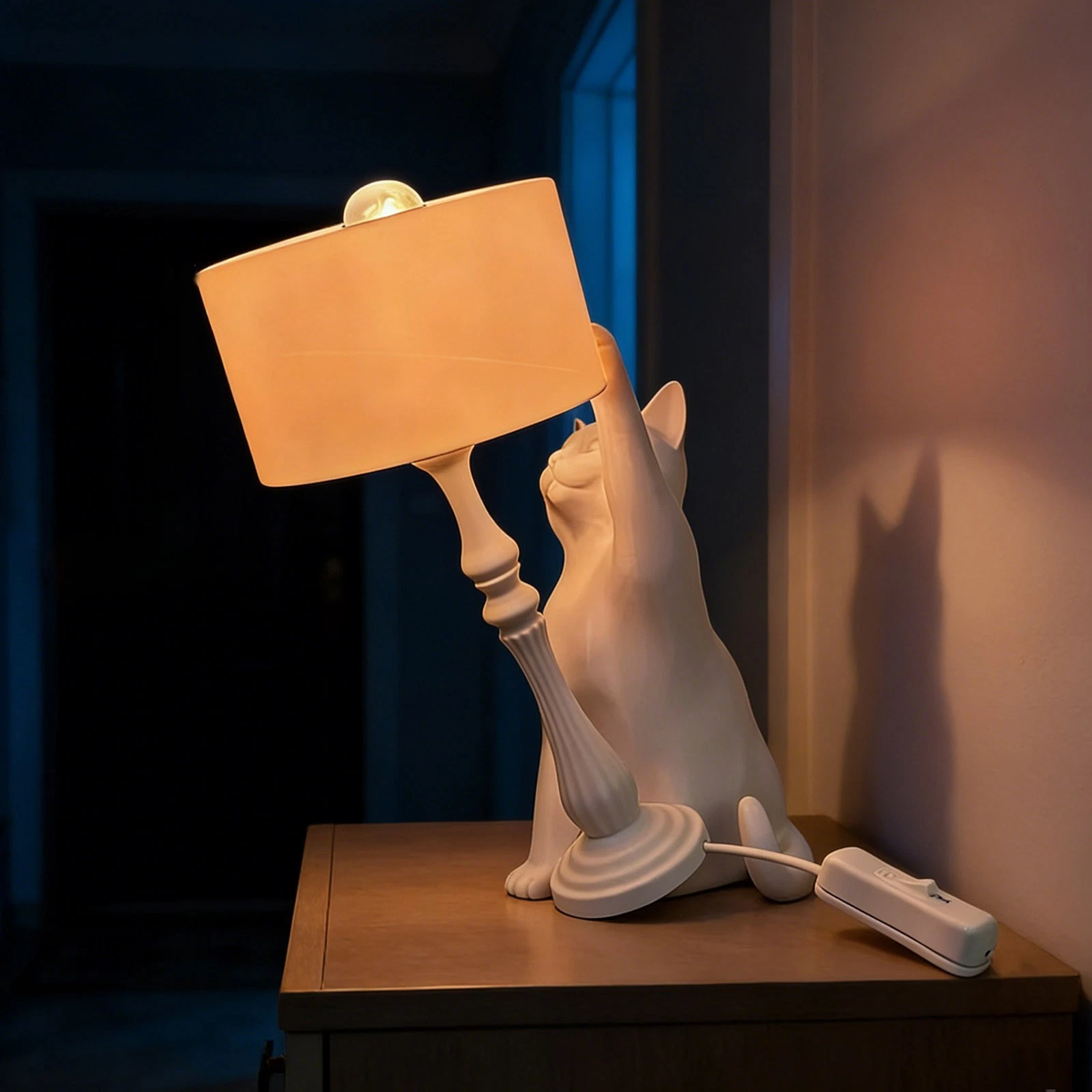 😺 3D Art Naughty Cat Gravity Lamp | Creative Slant Cat Desk Lamp, Perfect Couple Gift