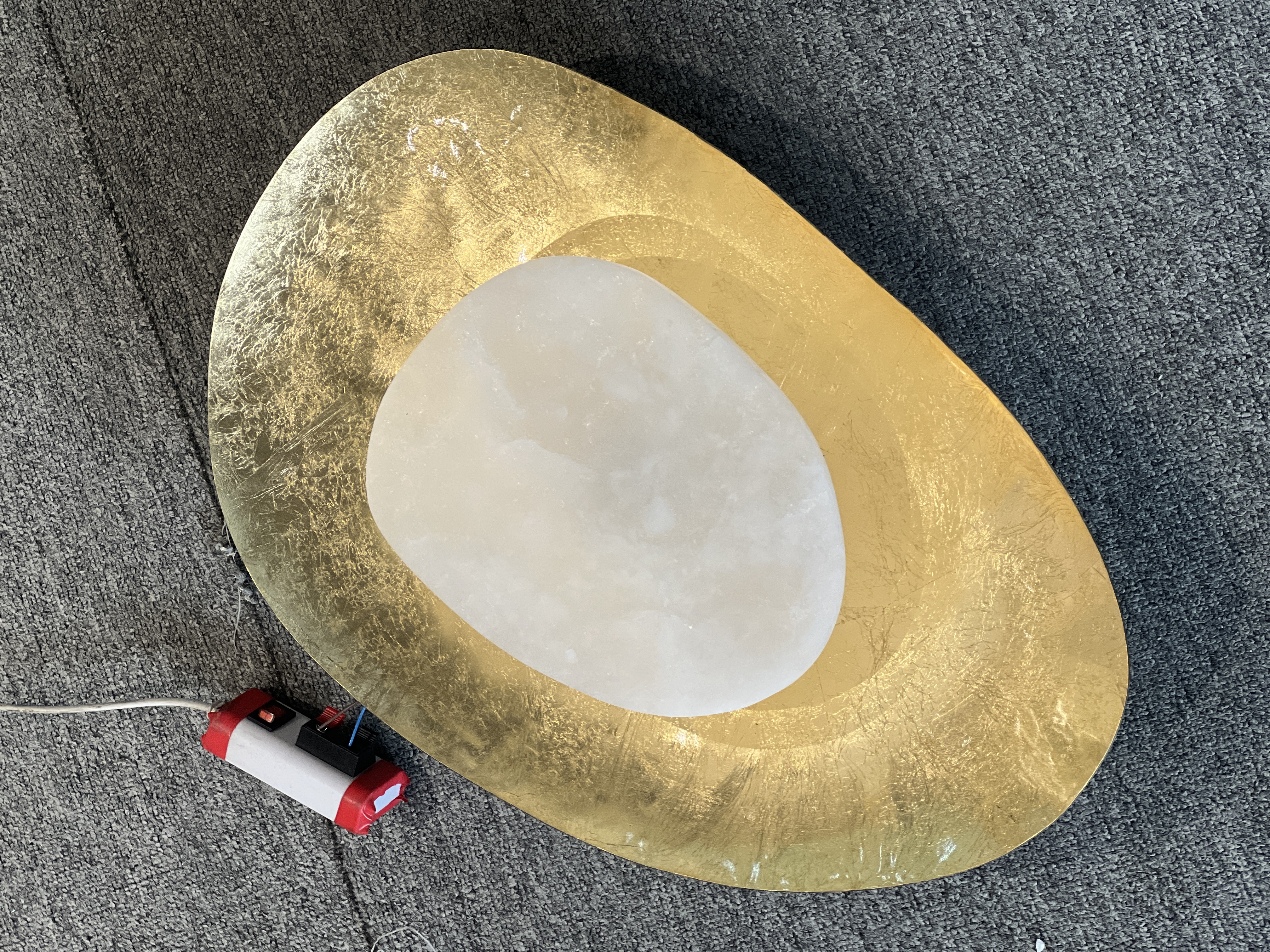Modern Art Alabaster Wall Sconce, Soft Warm Glow Brass Lamp for Entryway, Living Room & Villa