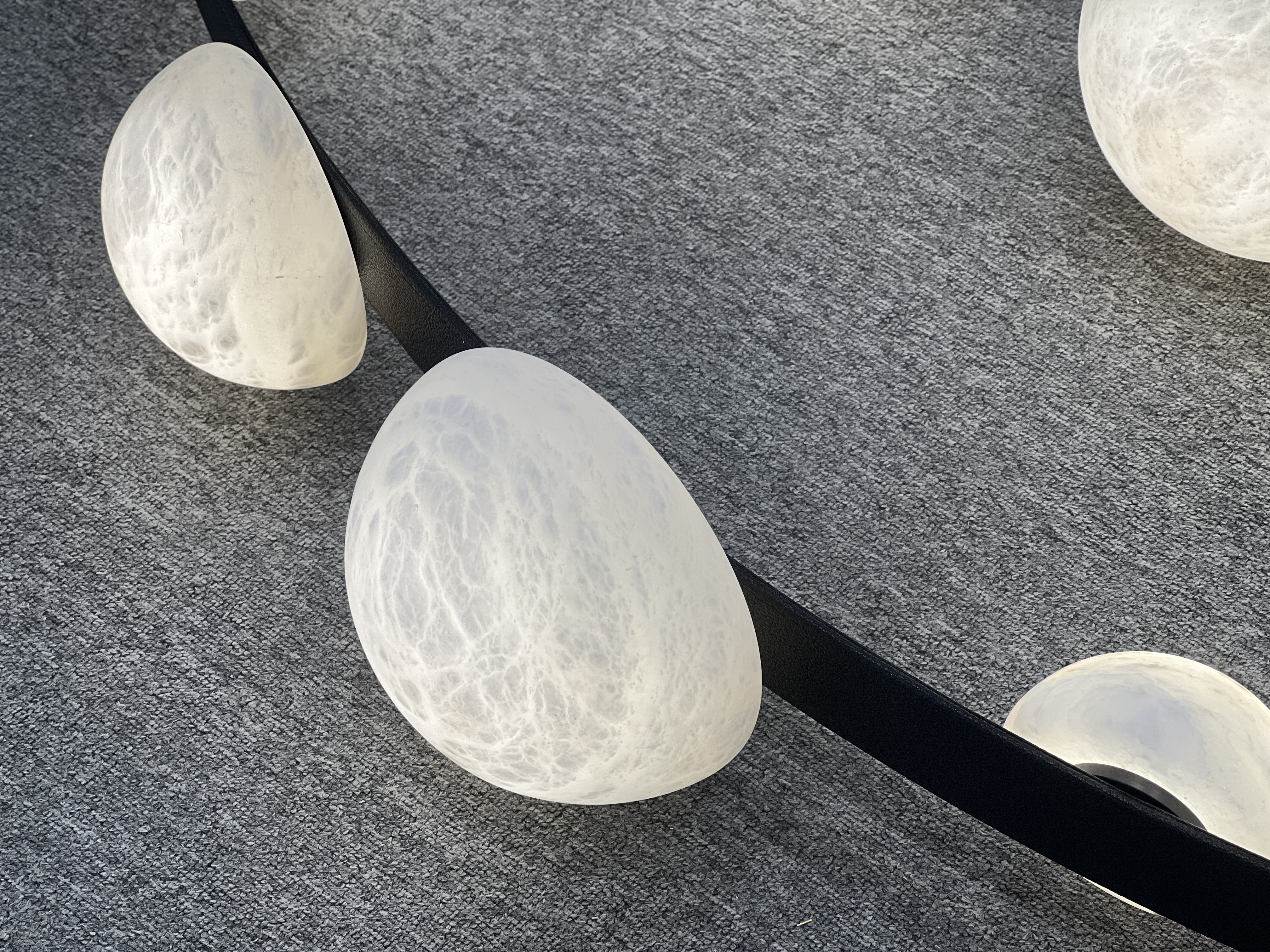 Mode Fiore Pendant LED Alex Modern Dew Drops Alabaster Chandelier