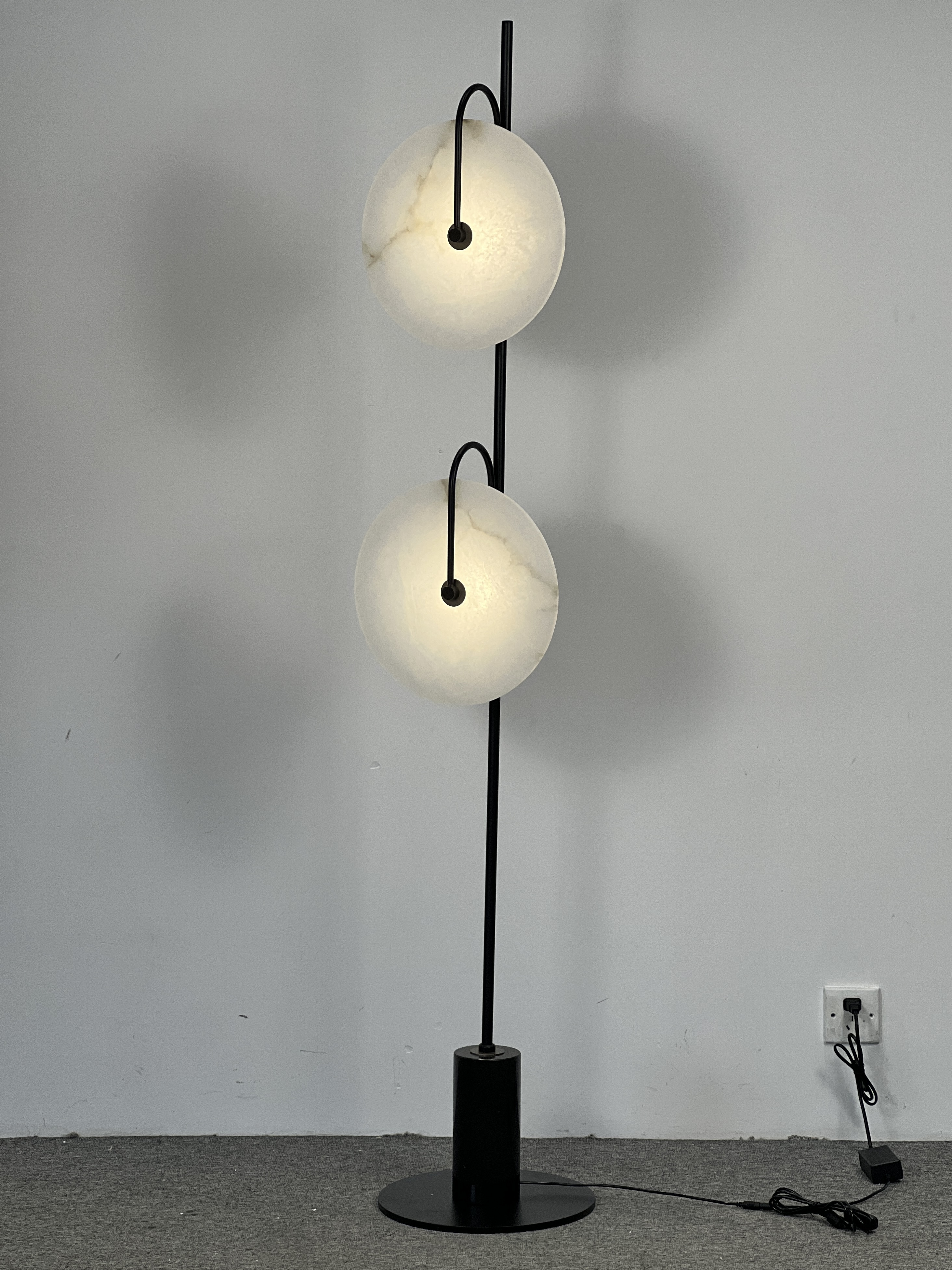 QUINS by Romatti Handcrafted Spanish Alabaster Grandeur Floor Lamp, Modern Luxury Home Decor Standing Floor Lamp