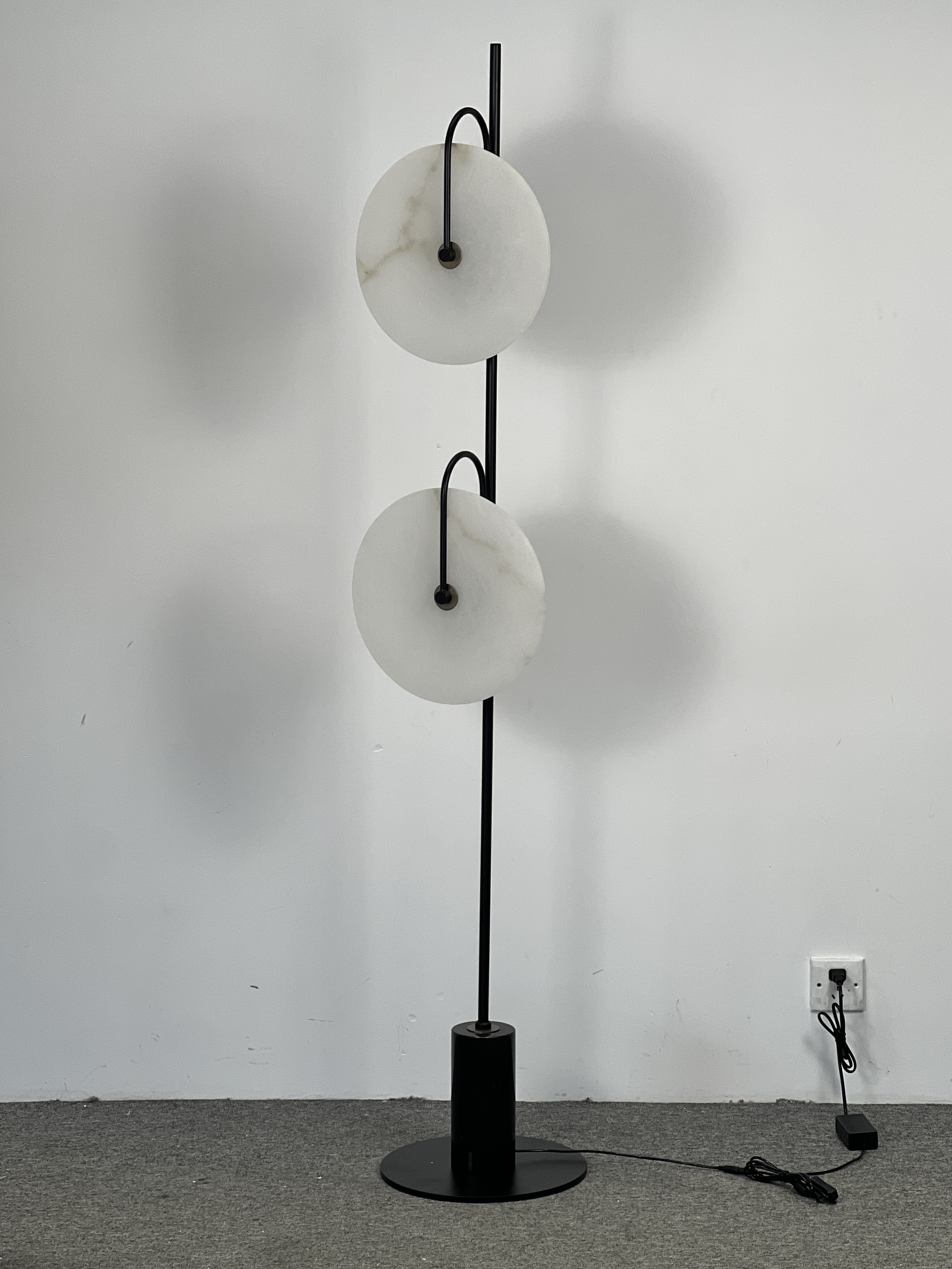 QUINS by Romatti Handcrafted Spanish Alabaster Grandeur Floor Lamp, Modern Luxury Home Decor Standing Floor Lamp