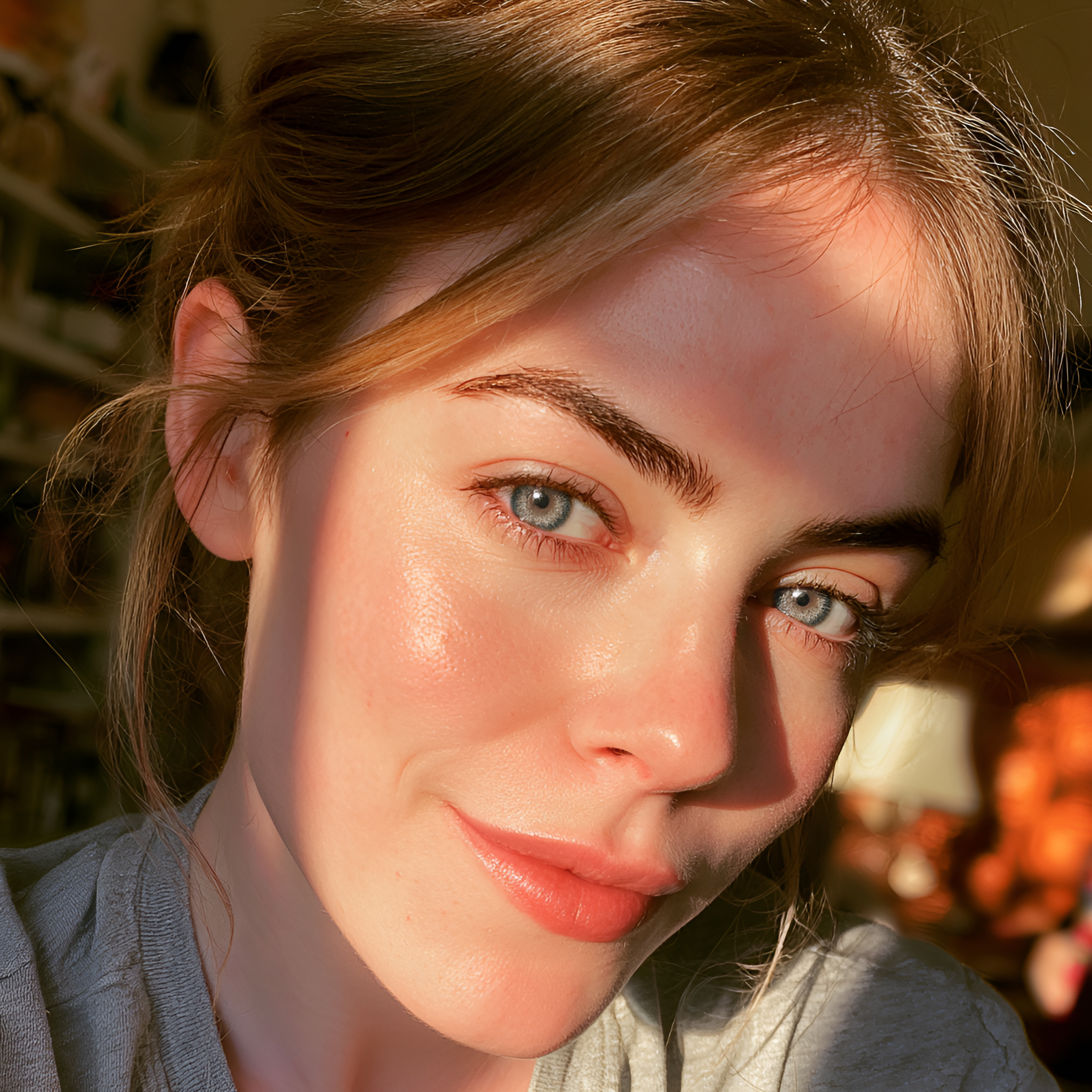 MIIEMO Burst Blue Contacts | Cool-Toned Blue with Natural Depth for Everyday Glam