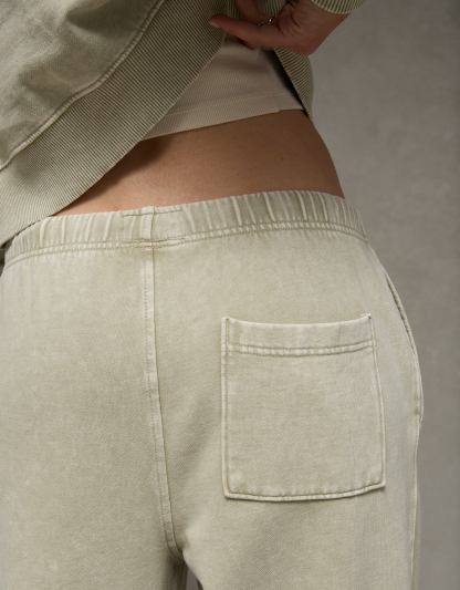 AE Everyday Luxe Wide-Leg Sweatpant