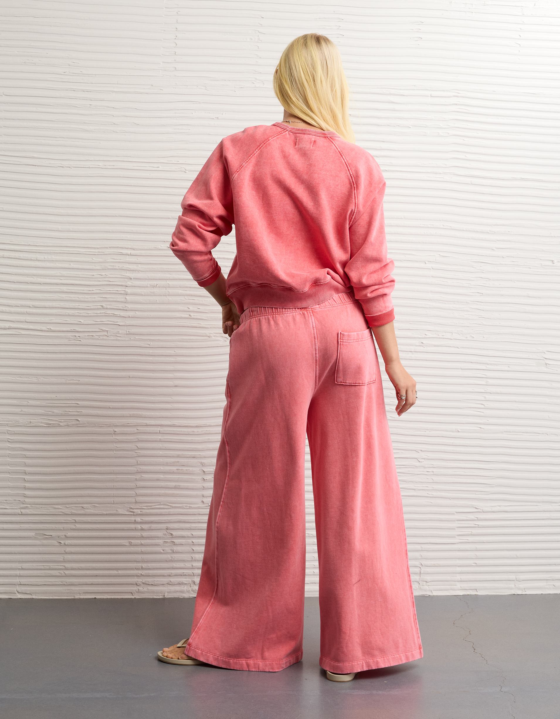 AE Everyday Luxe Wide-Leg Sweatpant