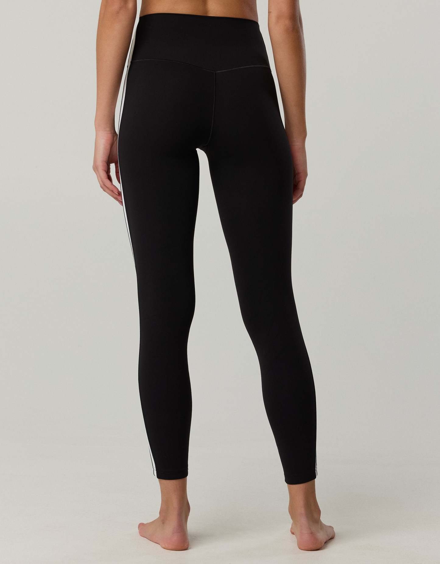 OFFLINE By Aerie Real Me XTRA High Waisted Colorblock Legging
