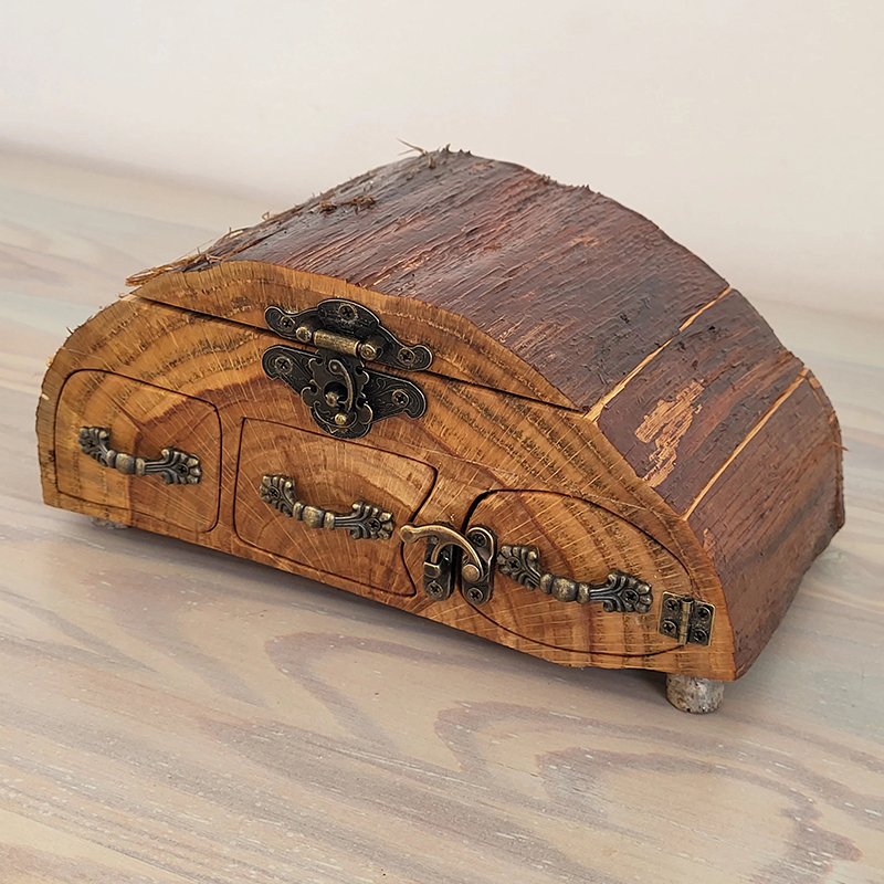 ECO friendly Jewelry oak Log Box