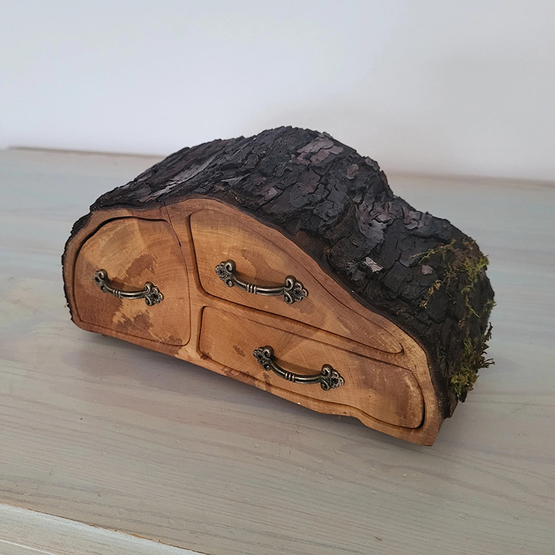 ECO friendly Jewelry Pear Log Box with Bark