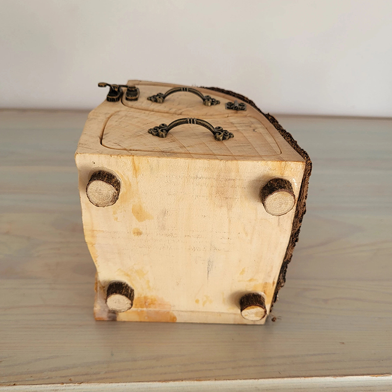 Natural Jewelry Aspen Log Box with Bark