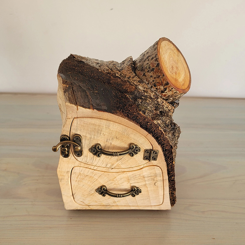 Natural Jewelry Aspen Log Box with Bark