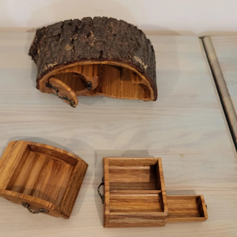 Upcycled Firewood Oak Keepsake Box