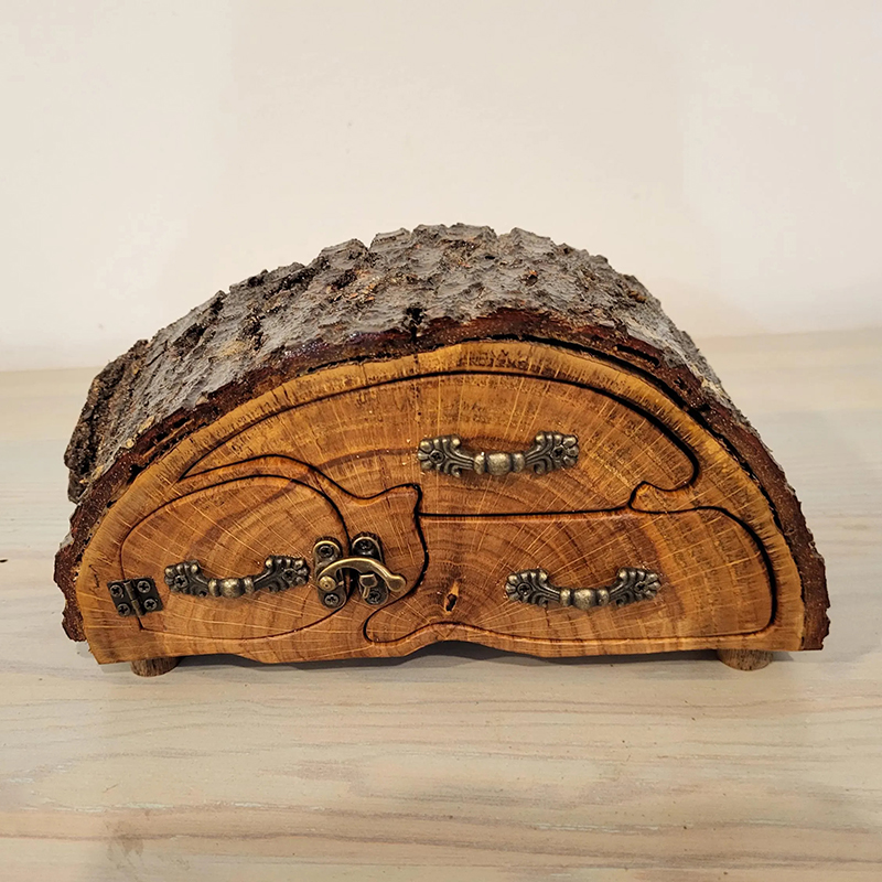 Upcycled Firewood Oak Keepsake Box
