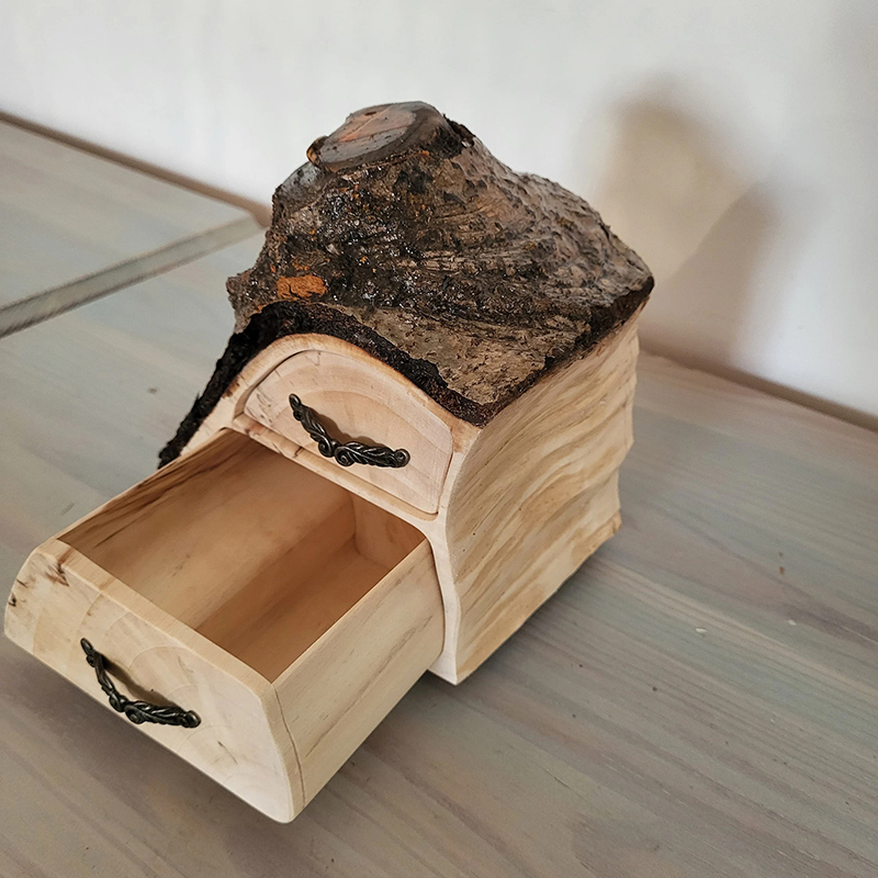ECO friendly Jewelry Aspen Log Box
