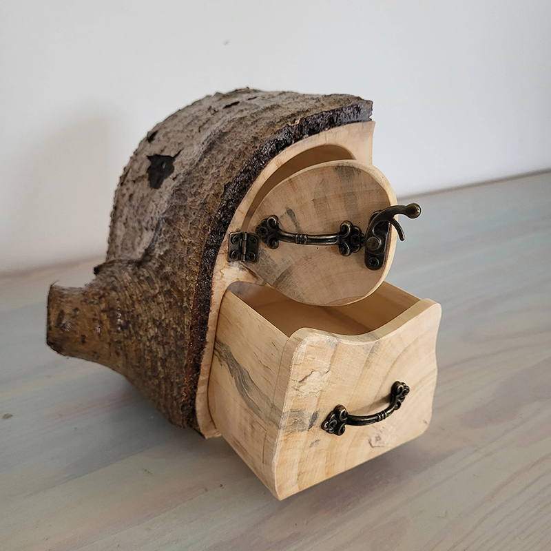 ECO friendly Jewelry Aspen Log Box with Bark
