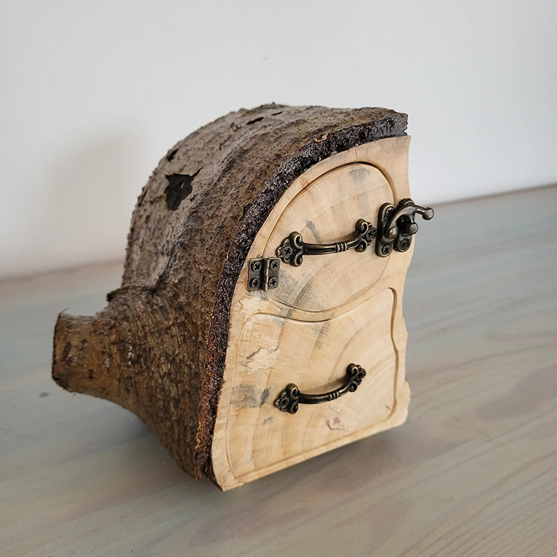 ECO friendly Jewelry Aspen Log Box with Bark