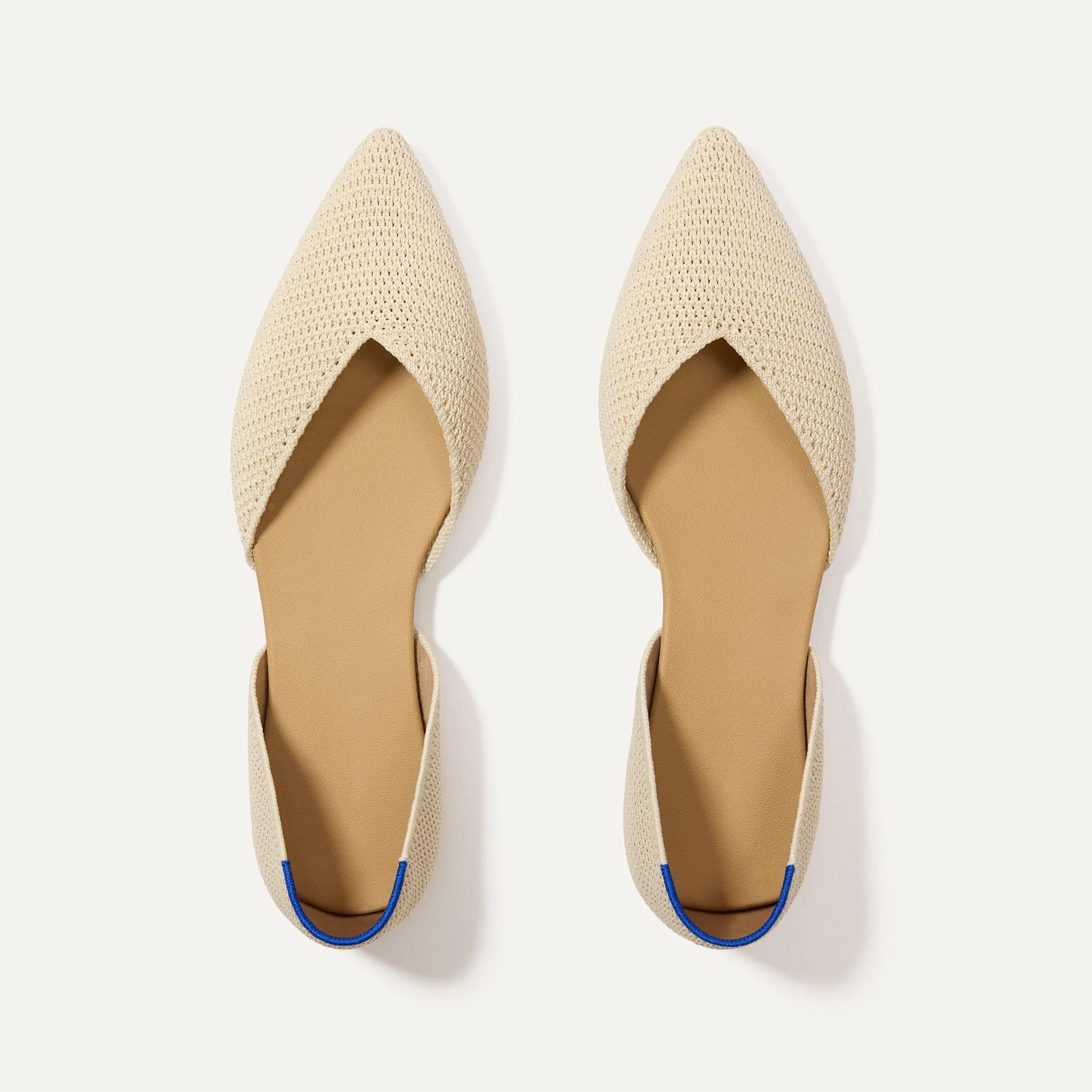 The D'Orsay Point - Conch Raffia-Knit