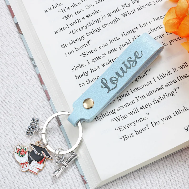 Personalized name genuine leather graduation keychain, 2026 graduate keychain