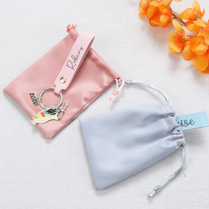 Personalized name genuine leather graduation keychain, 2026 graduate keychain