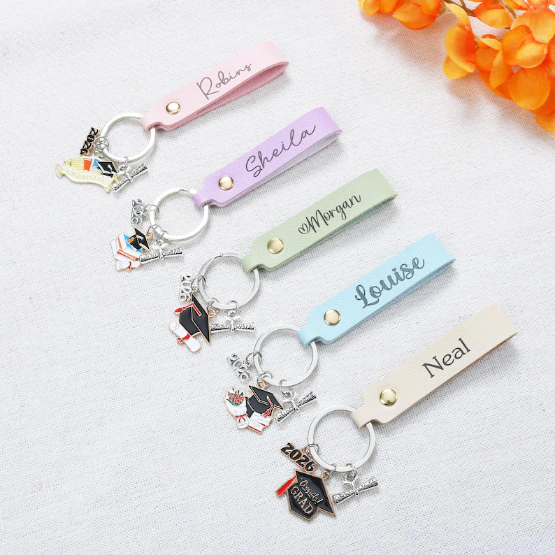 Personalized name genuine leather graduation keychain, 2026 graduate keychain