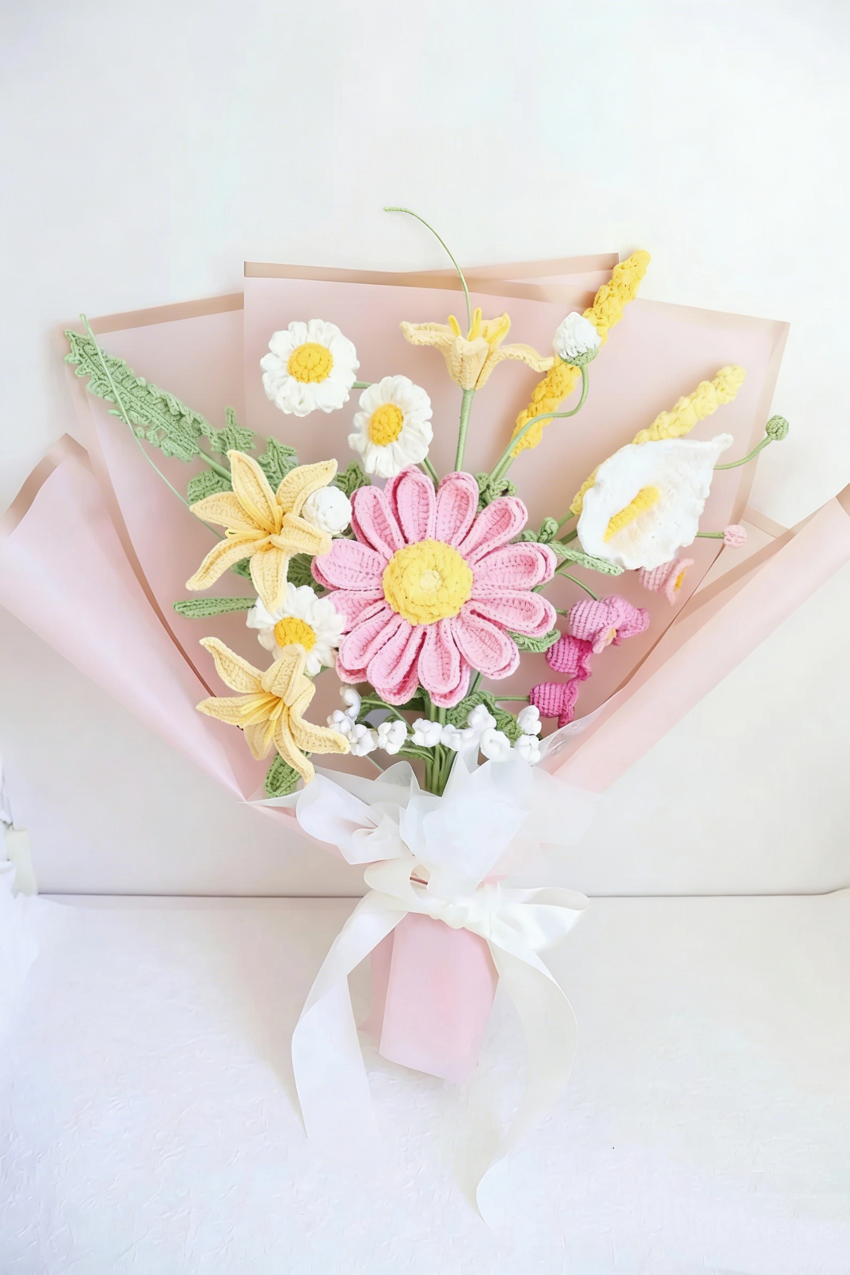Bouquet de fleurs au crochet, marguerite Gerbera papillon décoratif