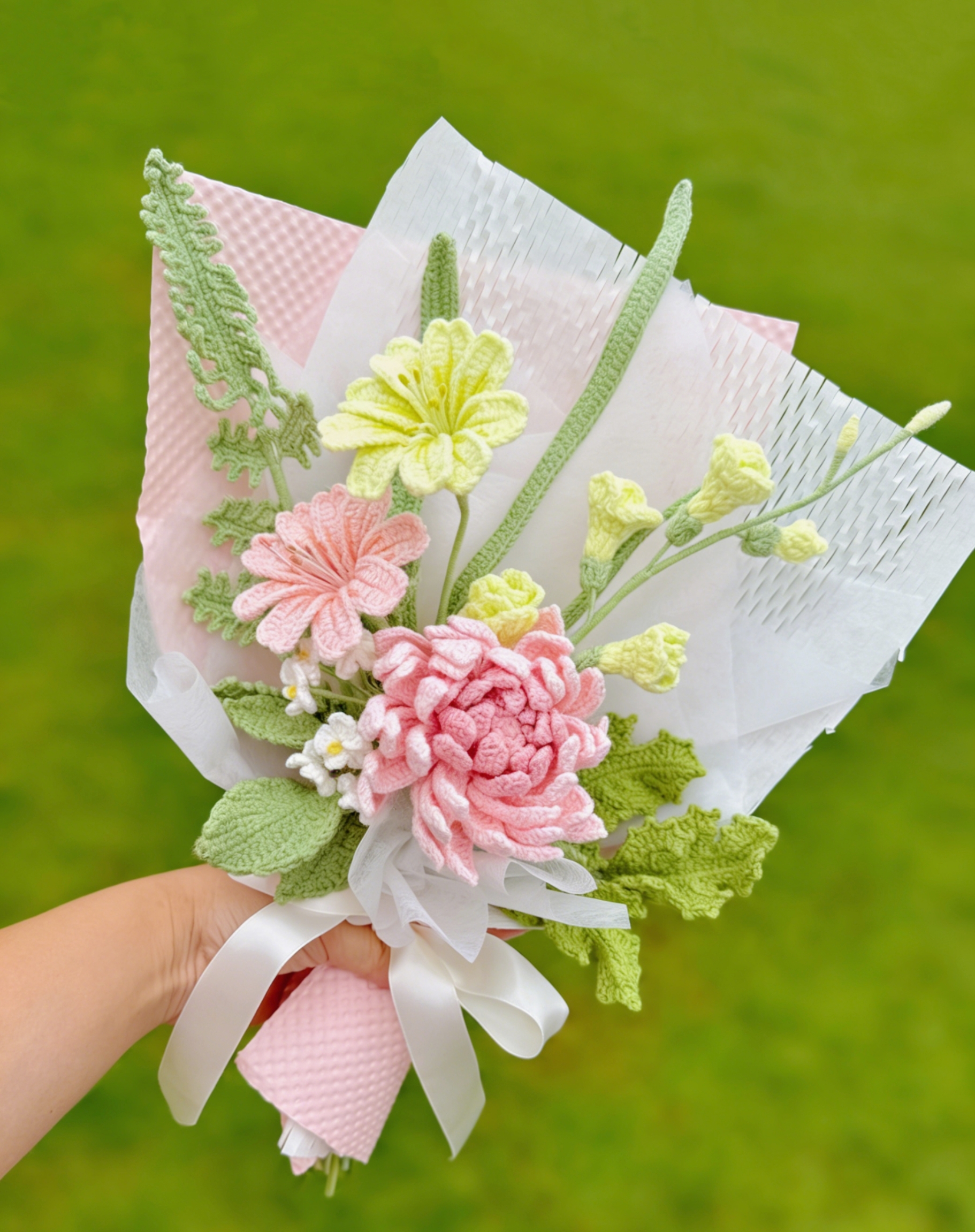 Bouquet de fleurs au crochet, dahlias roses tricotées déco maison