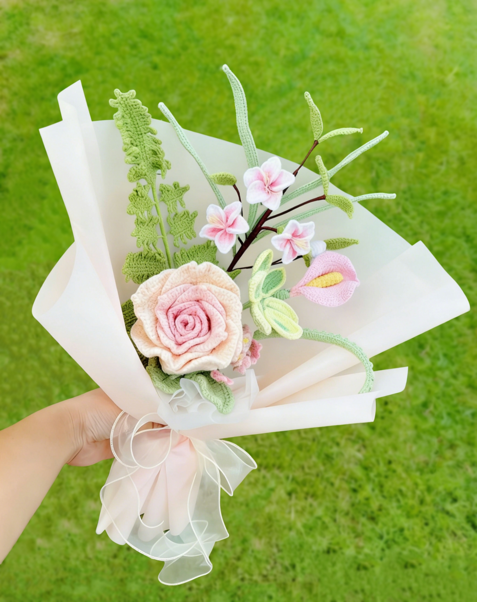 Bouquet de fleurs au crochet, roses tricotées déco maison romantique