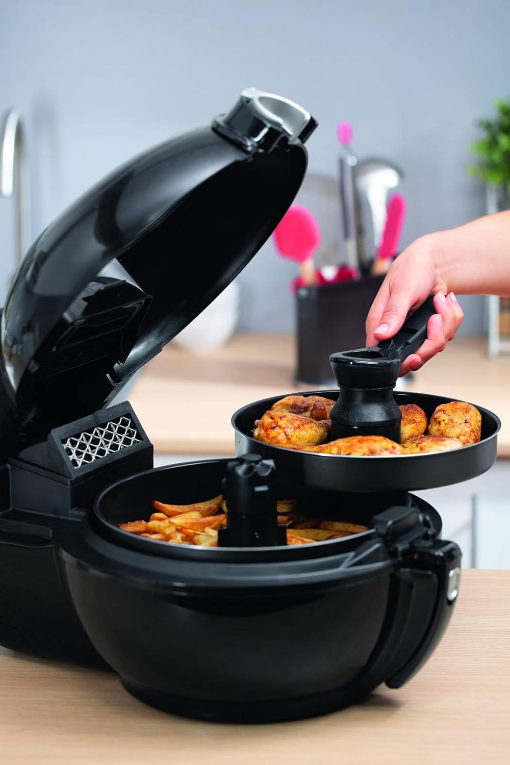 Tefal Friteuse à air chaud 2 en 1 ActiFry Genius XL YV9708 | 1500 watts | capacité : 1,7 kg | 9 programmes automatiques | technologie 2 en 1 | noir