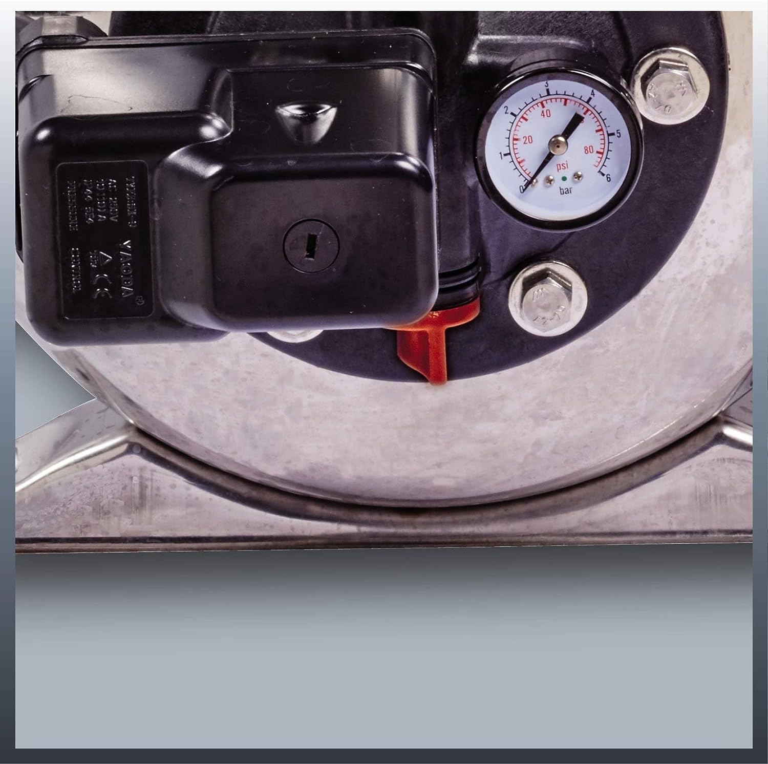 Einhell Groupe de surpression GC-WW 1250 NN (1200 W, Hauteur de refoulement 50 m, Hauteur d'aspiration 8 m, Pression 5 bar, Pression de démarrage max. 1,5 bar)