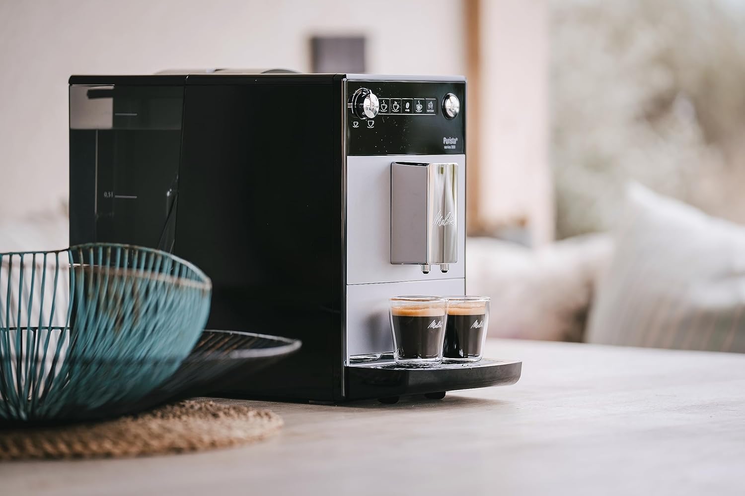 Melitta Purista Argent, Machine à Café à Grains avec Broyeur et Système d'Extraction des Arômes, Silencieuse, Mode 1 à 2 Tasses, Cafetière Expresso 1L, Automatique, F230-101