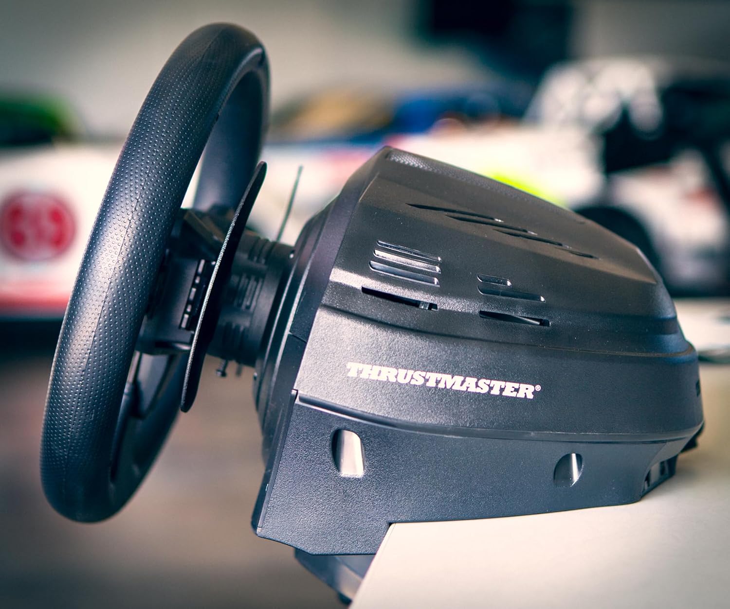 Thrustmaster T300 RS GT - Ensemble volant et pédales de course hautes performances avec retour de force pour PC, PS4, PS5 et PS5 Pro