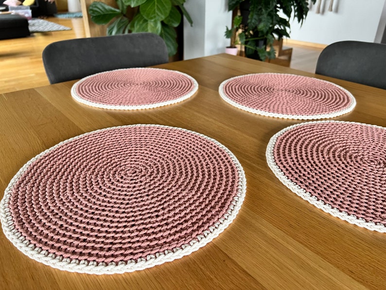 Sets de table crochetés faits main, serviettes tricot, déco de table