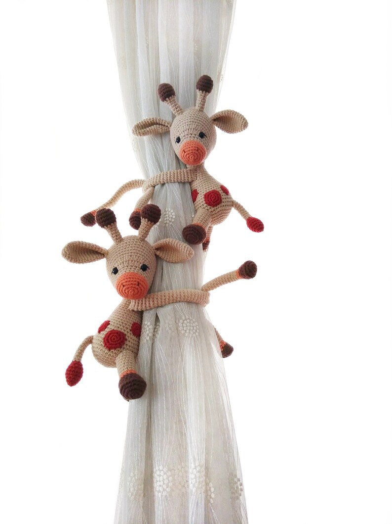 Embrasse de rideau crochet girafe jaune amigurumi décoration