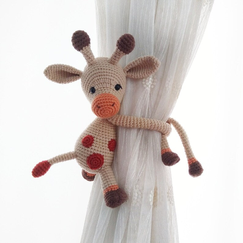 Embrasse de rideau crochet girafe jaune amigurumi décoration