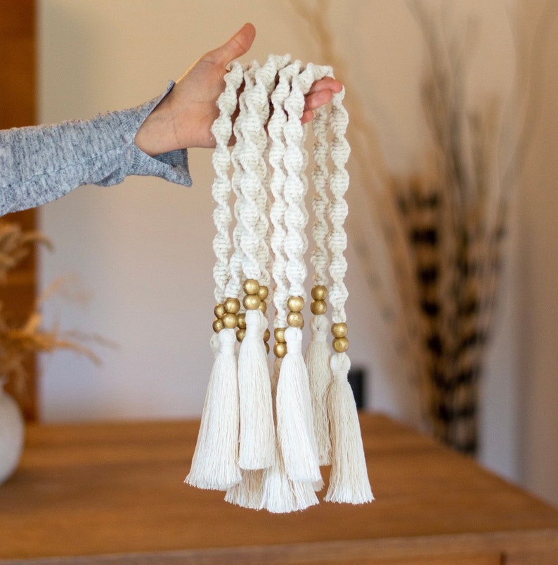 Embrasse de rideau en macramé avec frange et perles dorées