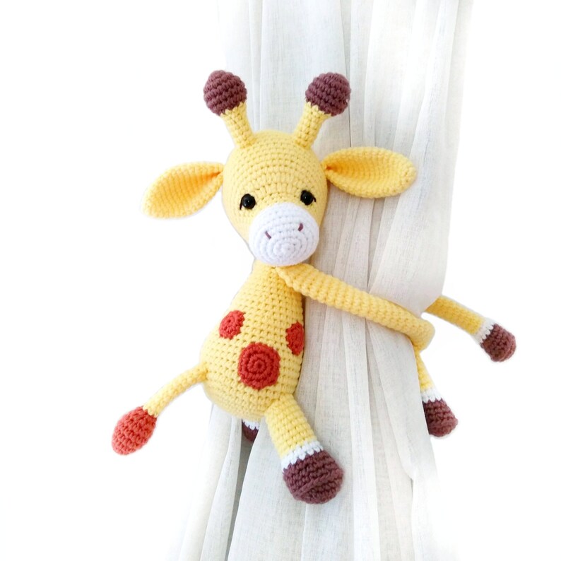 Embrasse de rideau crochet girafe jaune amigurumi décoration