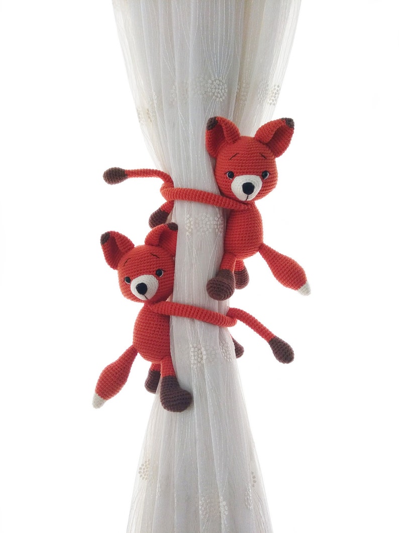 Embrasse de rideau crochet renard roux amigurumi décoration