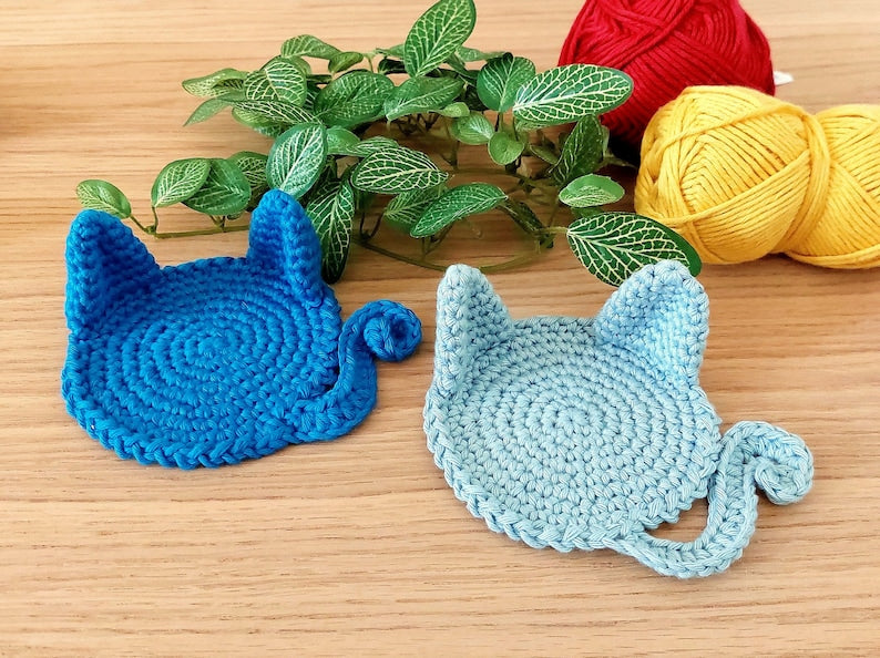Sous-verres chat au crochet, idée cadeau déco table basse