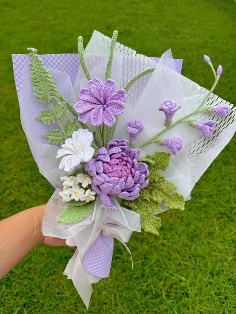 Bouquet de fleurs au crochet, dahlias roses tricotées déco maison