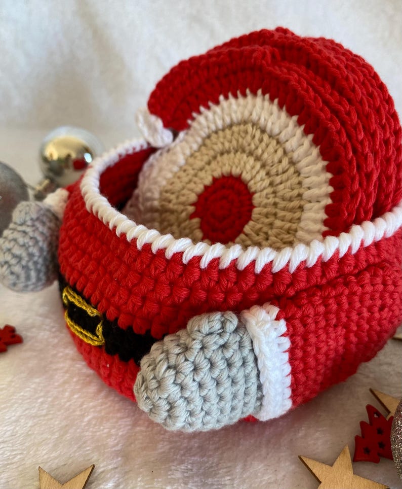 Sous-verres de Noël au crochet, motifs Père Noël décoratifs