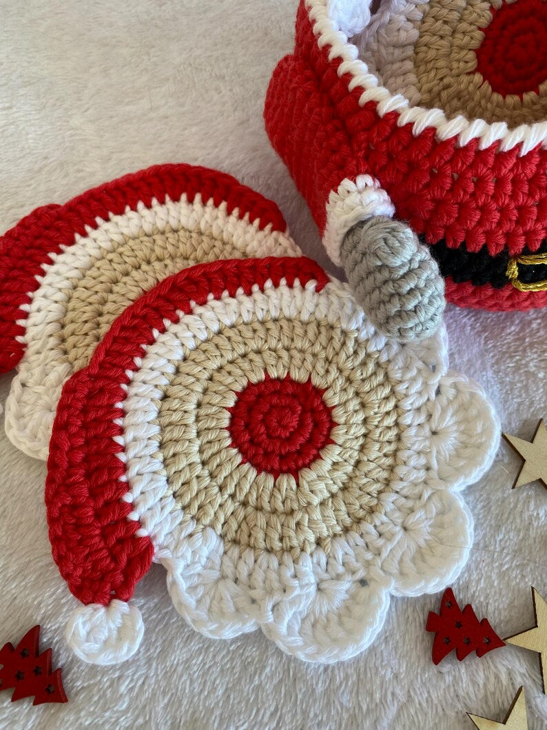 Sous-verres de Noël au crochet, motifs Père Noël décoratifs