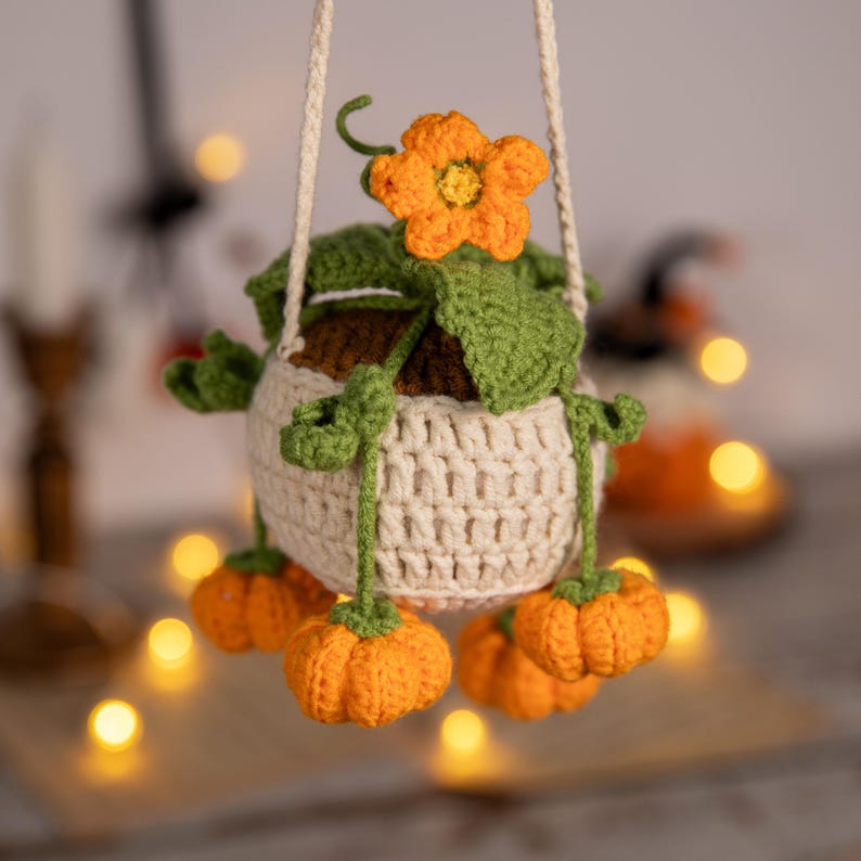 Breloque de Noël en crochet pour voiture Monstera : cintre fait main père Noël et plante flocon de neige