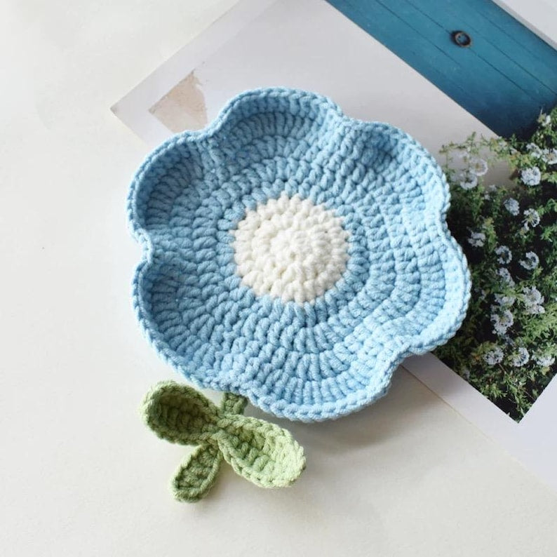 Sous-verres floraux au crochet, style cottagecore déco printanière