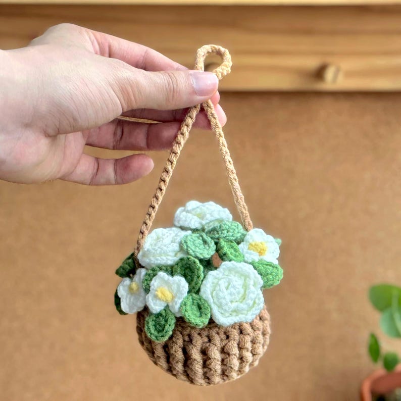 Suspension patron crochet panier fleurs tournesols roses marguerites