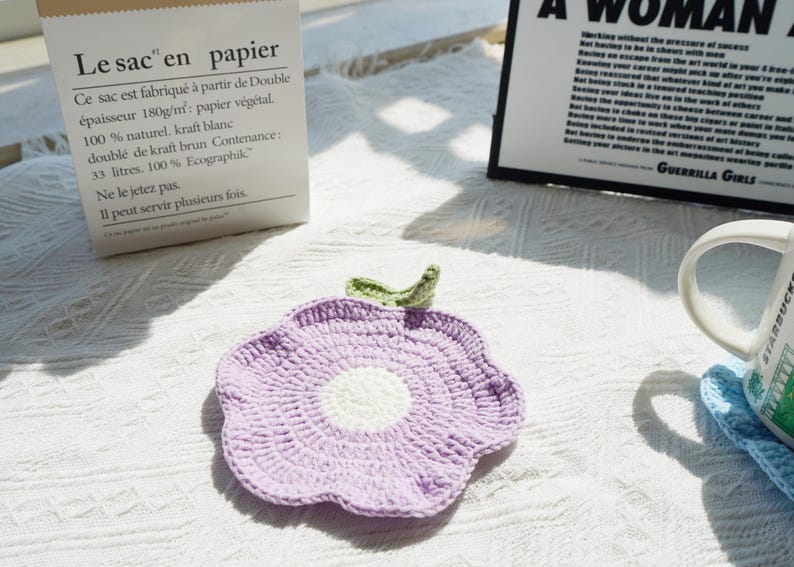 Sous-verres floraux au crochet, style cottagecore déco printanière