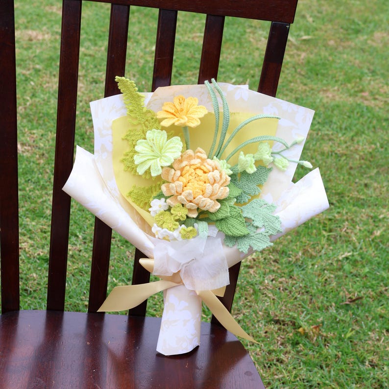 Bouquet de fleurs au crochet, dahlias roses tricotées déco maison